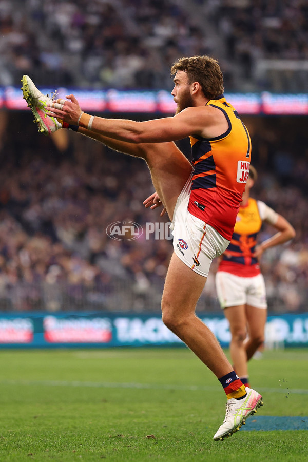 AFL 2025 Round 07 - Fremantle v Adelaide - A-58956116