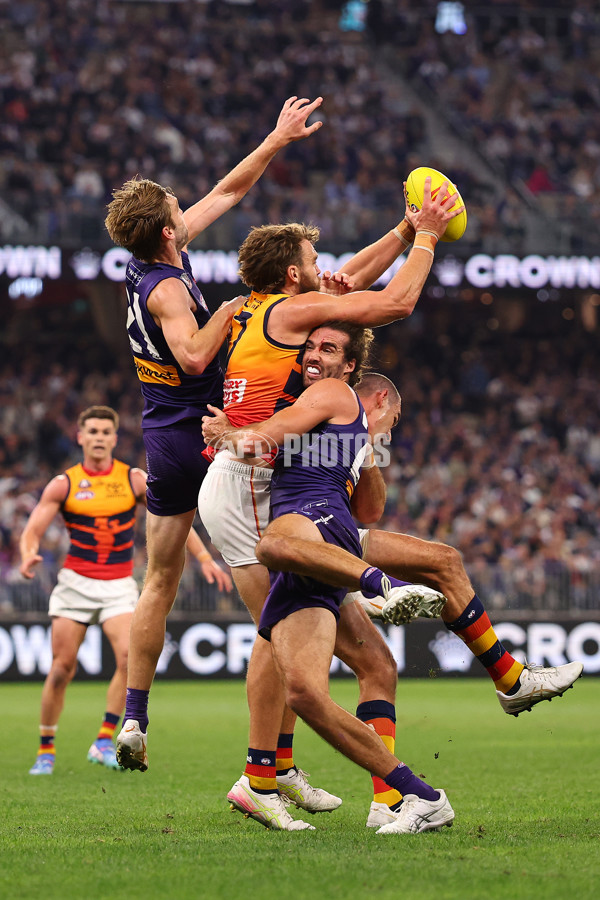 AFL 2025 Round 07 - Fremantle v Adelaide - A-58956118