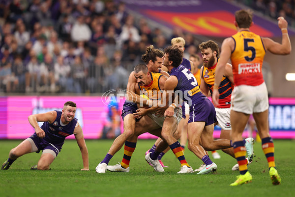 AFL 2025 Round 07 - Fremantle v Adelaide - A-58956120