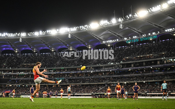 AFL 2025 Round 07 - Fremantle v Adelaide - A-58958515