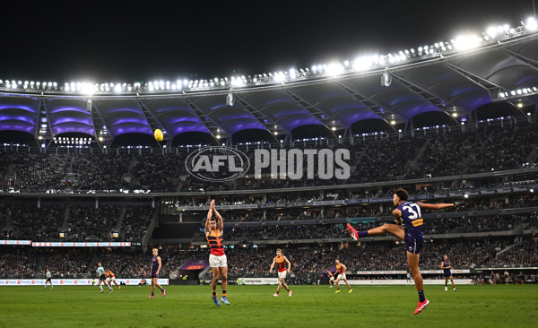AFL 2025 Round 07 - Fremantle v Adelaide - A-58958518