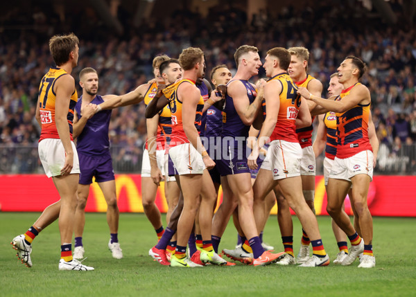 AFL 2025 Round 07 - Fremantle v Adelaide - A-58958552