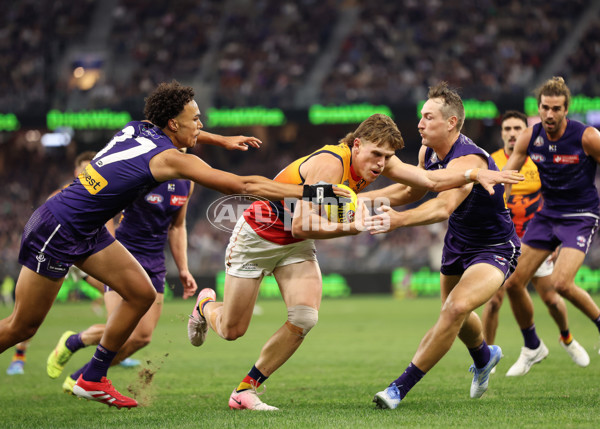 AFL 2025 Round 07 - Fremantle v Adelaide - A-58958558