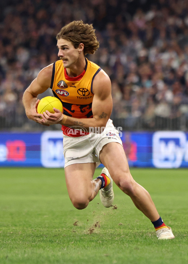 AFL 2025 Round 07 - Fremantle v Adelaide - A-58958559