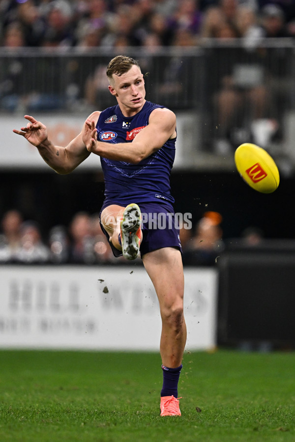 AFL 2025 Round 07 - Fremantle v Adelaide - A-58960638