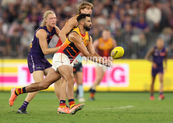 AFL 2025 Round 07 - Fremantle v Adelaide - A-58961282