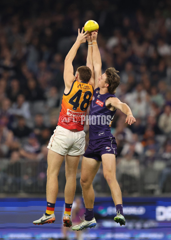 AFL 2025 Round 07 - Fremantle v Adelaide - A-58961286