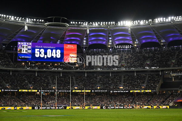 AFL 2025 Round 07 - Fremantle v Adelaide - A-58961365