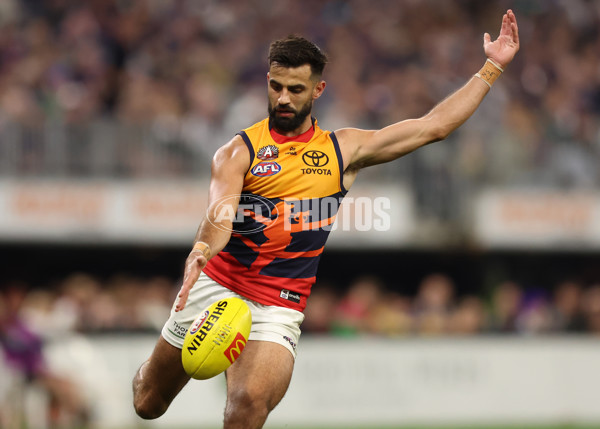AFL 2025 Round 07 - Fremantle v Adelaide - A-58961368