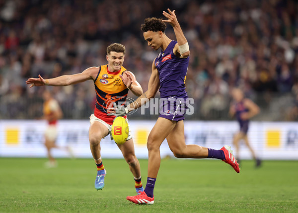 AFL 2025 Round 07 - Fremantle v Adelaide - A-58963205