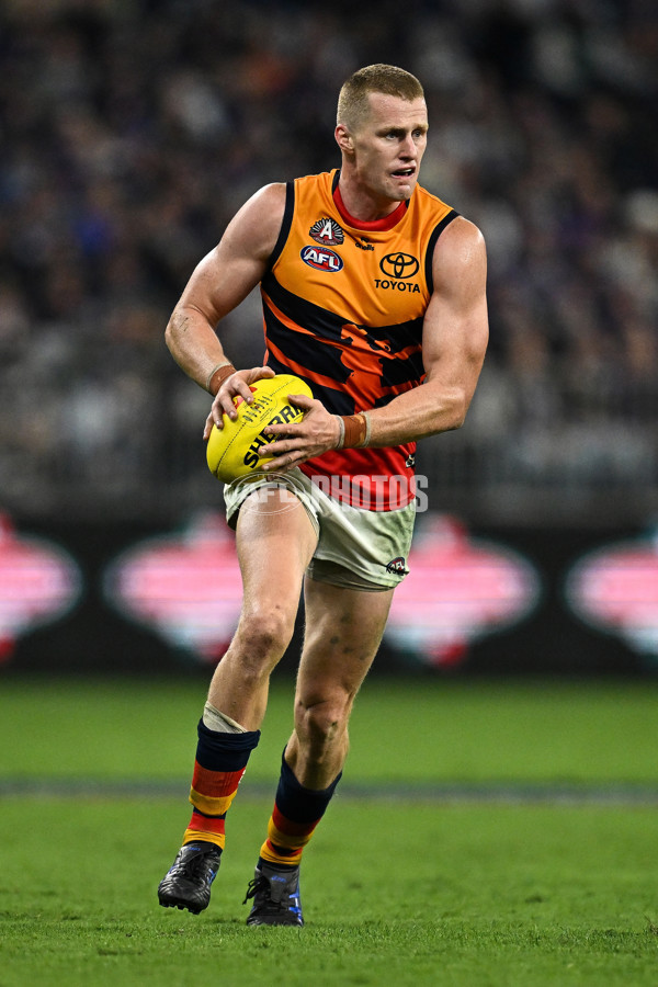 AFL 2025 Round 07 - Fremantle v Adelaide - A-58963233