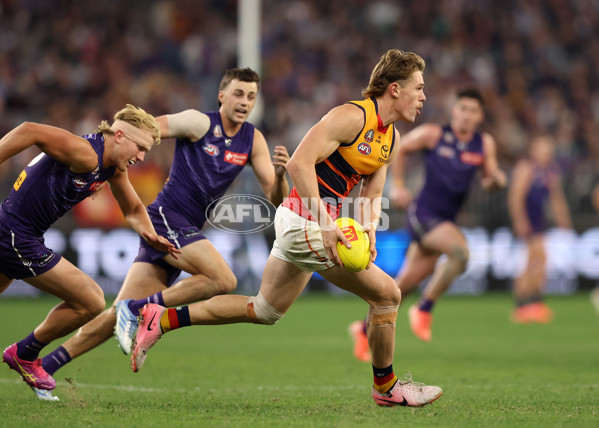 AFL 2025 Round 07 - Fremantle v Adelaide - A-58963709