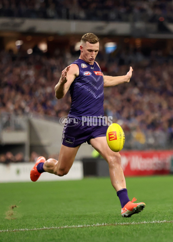 AFL 2025 Round 07 - Fremantle v Adelaide - A-58963782