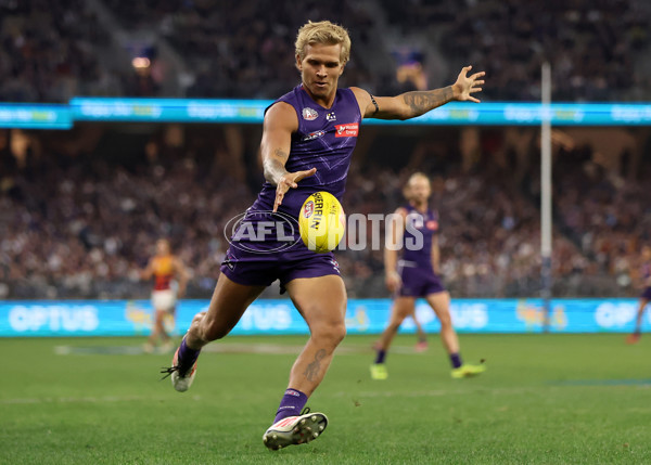 AFL 2025 Round 07 - Fremantle v Adelaide - A-58965723