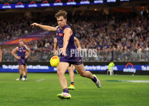AFL 2025 Round 07 - Fremantle v Adelaide - A-58966231