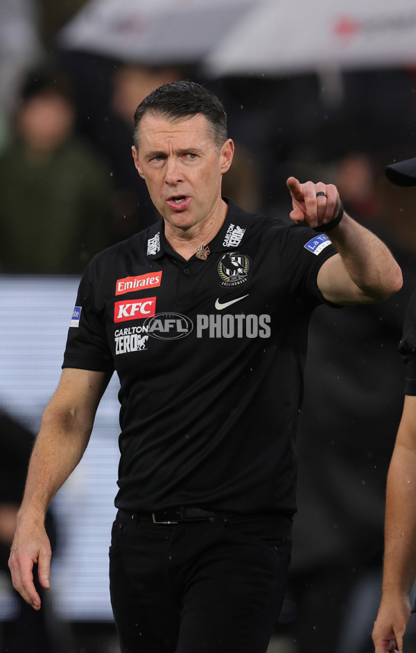 AFL 2025 Round 07 - Collingwood v Essendon - A-58966284
