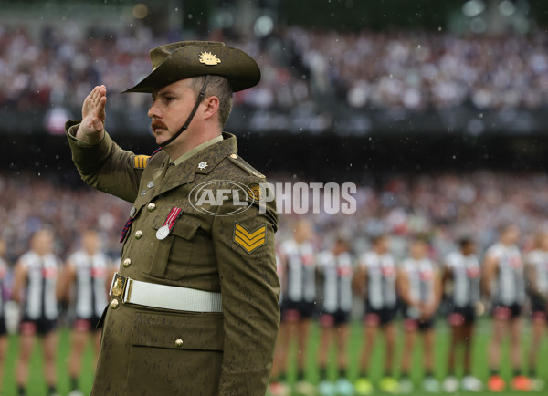 AFL 2025 Round 07 - Collingwood v Essendon - A-58968350