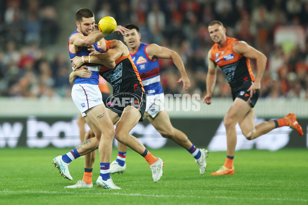 AFL 2025 Round 07 - GWS v Western Bulldogs - A-58992787
