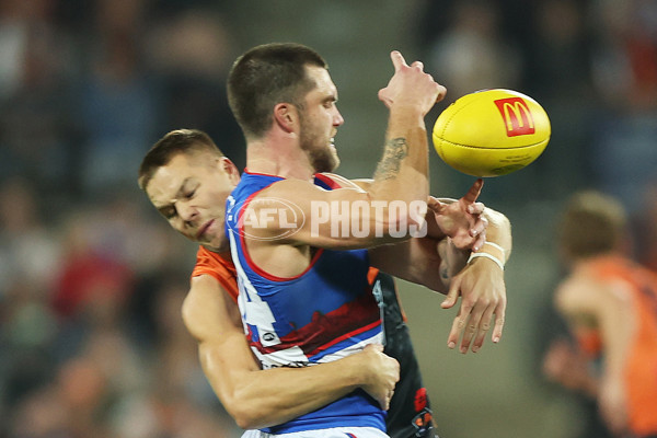 AFL 2025 Round 07 - GWS v Western Bulldogs - A-58992788