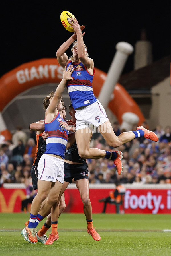 AFL 2025 Round 07 - GWS v Western Bulldogs - A-58996804