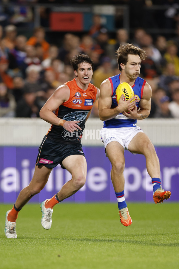 AFL 2025 Round 07 - GWS v Western Bulldogs - A-58998020