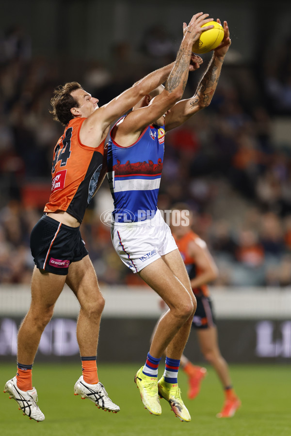 AFL 2025 Round 07 - GWS v Western Bulldogs - A-58999692