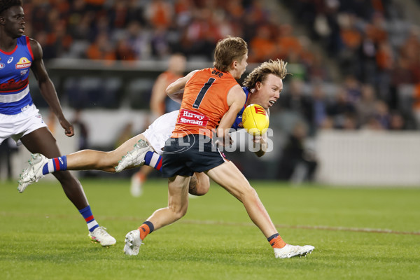 AFL 2025 Round 07 - GWS v Western Bulldogs - A-58999695