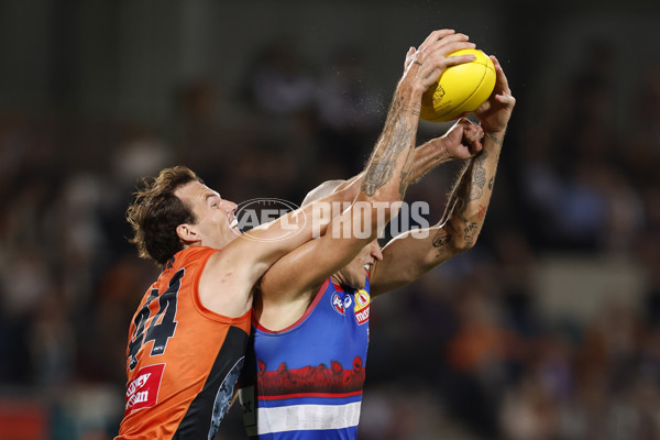 AFL 2025 Round 07 - GWS v Western Bulldogs - A-58999737
