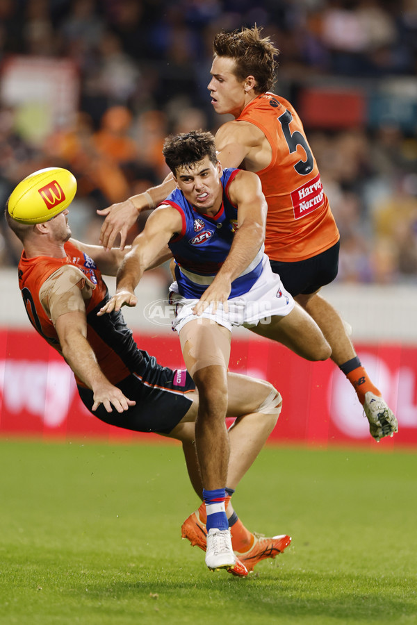 AFL 2025 Round 07 - GWS v Western Bulldogs - A-58999738