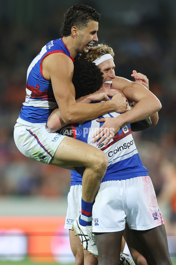 AFL 2025 Round 07 - GWS v Western Bulldogs - A-59000723