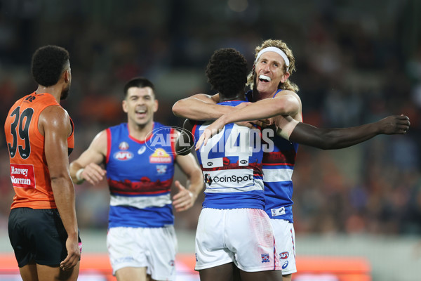 AFL 2025 Round 07 - GWS v Western Bulldogs - A-59000724