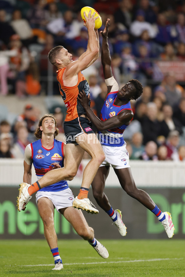 AFL 2025 Round 07 - GWS v Western Bulldogs - A-59000757