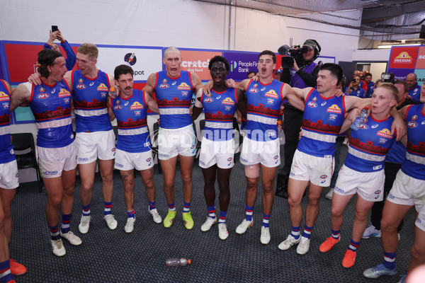 AFL 2025 Round 07 - GWS v Western Bulldogs - A-59003497