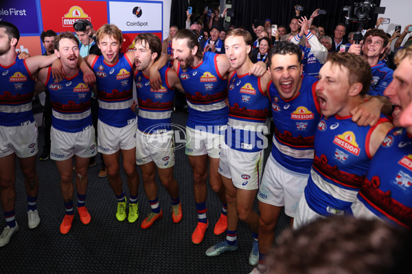 AFL 2025 Round 07 - GWS v Western Bulldogs - A-59003499