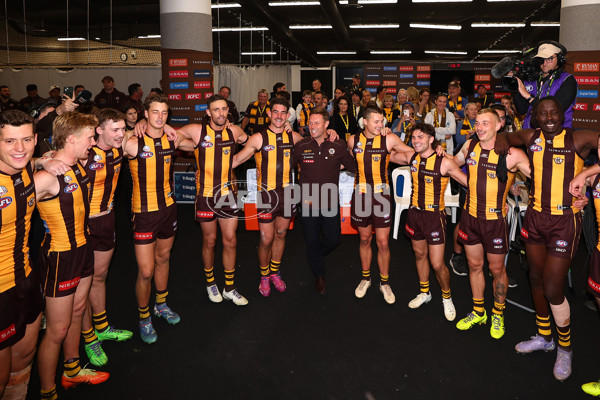 AFL 2025 Round 07 - Hawthorn v West Coast - A-59034589