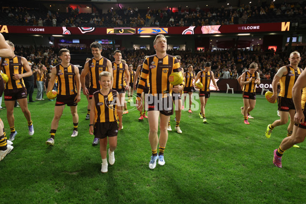AFL 2025 Round 07 - Hawthorn v West Coast - A-59037370