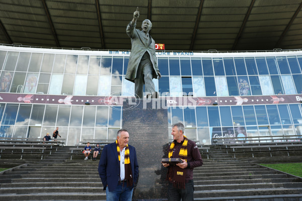 AFL 2025 Media - Hawthorn Media Opportunity 300425 - A-59039406