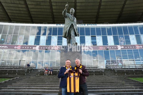 AFL 2025 Media - Hawthorn Media Opportunity 300425 - A-59039413