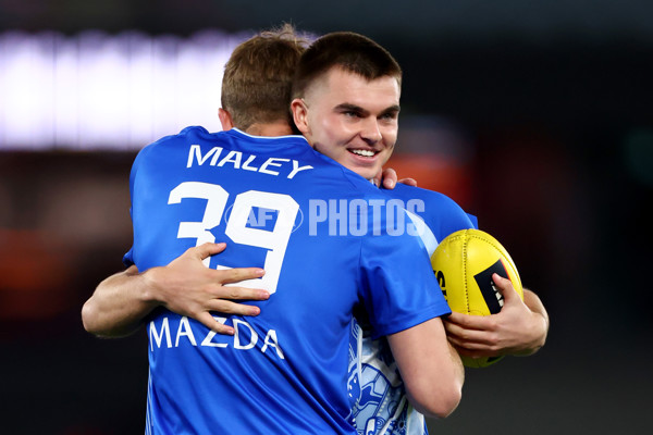 AFL 2025 Round 08 - Essendon v North Melbourne - A-59111973
