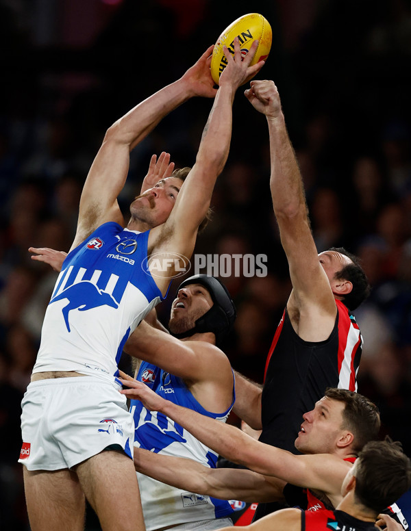 AFL 2025 Round 08 - Essendon v North Melbourne - A-59114809