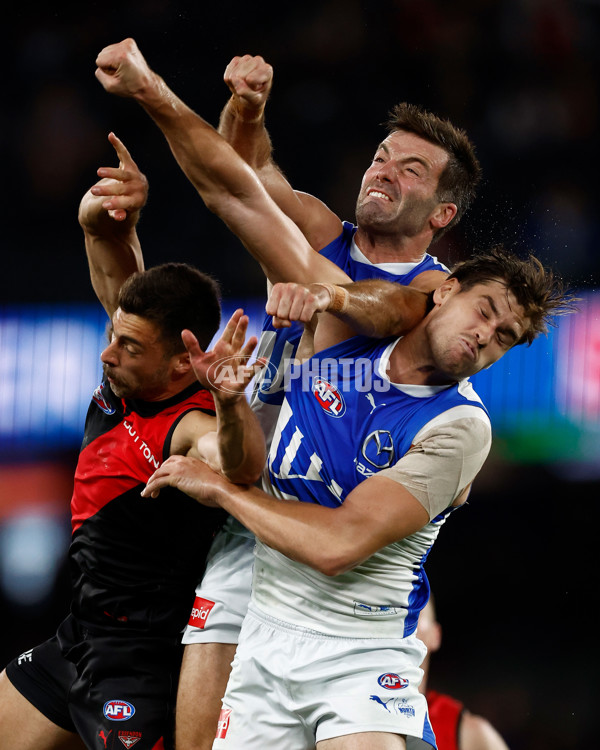 AFL 2025 Round 08 - Essendon v North Melbourne - A-59116737