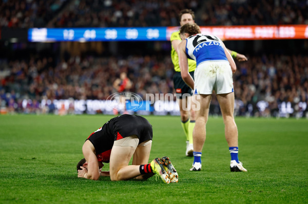 AFL 2025 Round 08 - Essendon v North Melbourne - A-59116800
