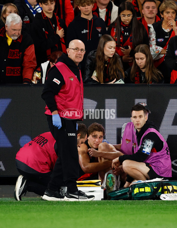 AFL 2025 Round 08 - Essendon v North Melbourne - A-59118857