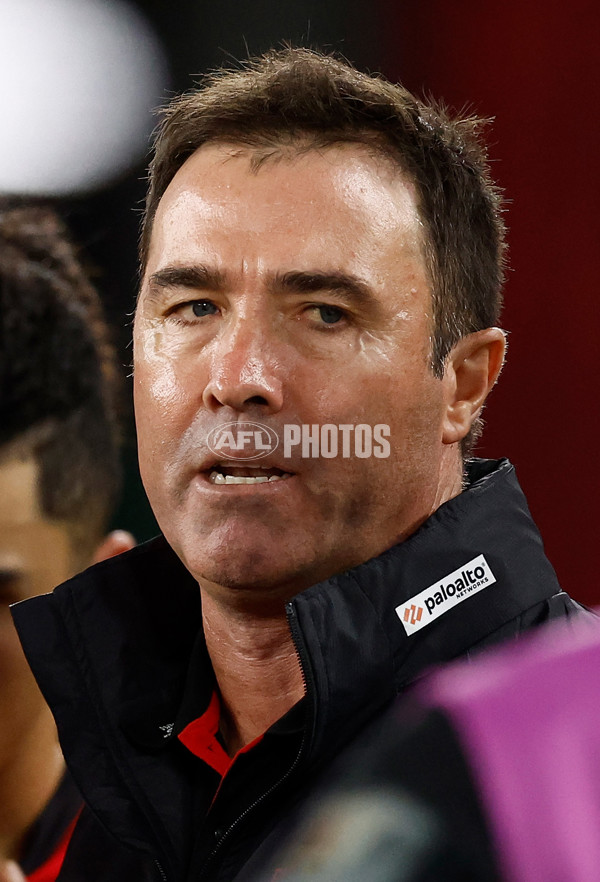 AFL 2025 Round 08 - Essendon v North Melbourne - A-59121066