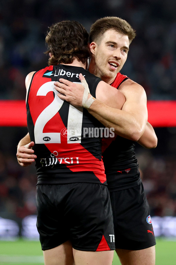 AFL 2025 Round 08 - Essendon v North Melbourne - A-59123556