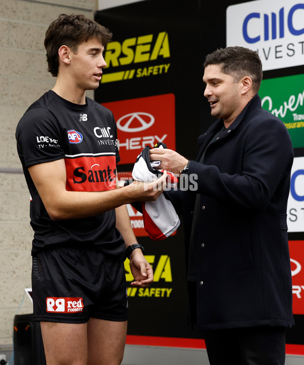 AFL 2025 Round 08 - St Kilda v Fremantle - A-59126542