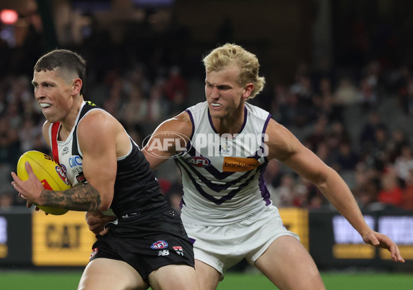 AFL 2025 Round 08 - St Kilda v Fremantle - A-59127314