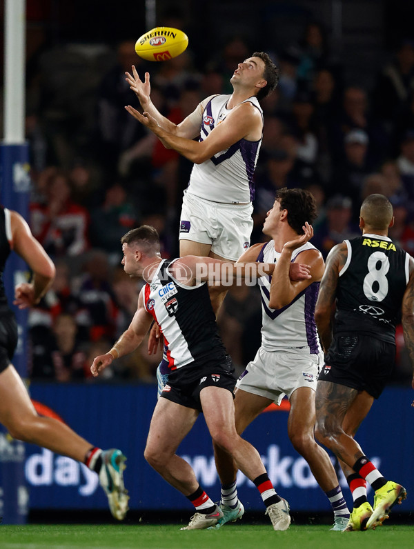 AFL 2025 Round 08 - St Kilda v Fremantle - A-59128594