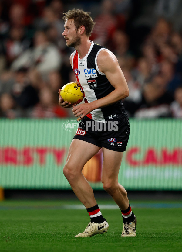 AFL 2025 Round 08 - St Kilda v Fremantle - A-59129473