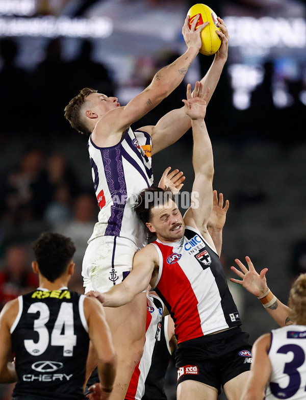 AFL 2025 Round 08 - St Kilda v Fremantle - A-59130955